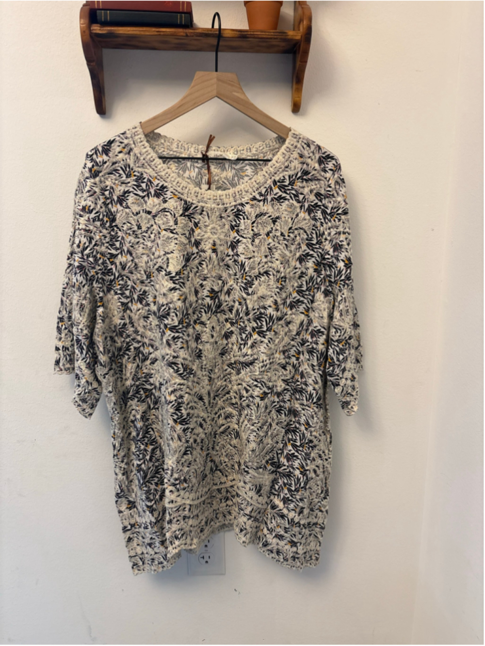Solitaire Embroidered Floral Tunic Top XL Boho Botanical
